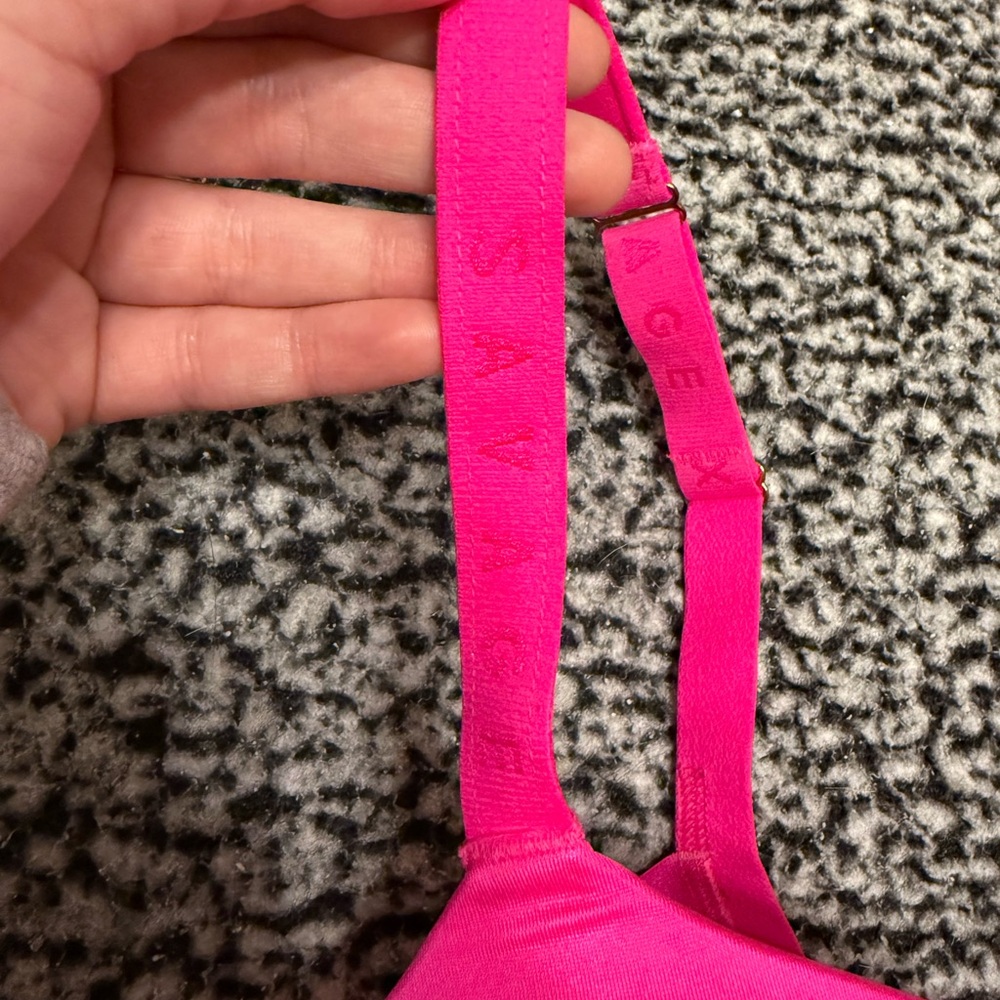 Savage X Fenty Hot Pink Bra - Picture 3 of 6